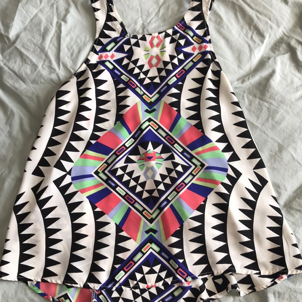 Aztec Patterned Tank - Picture 4 of 4